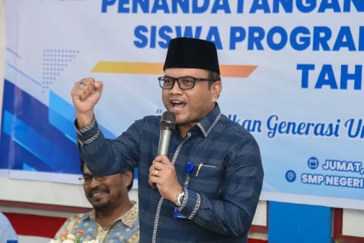 Wali Kota Padangsidimpuan Hadiri Penandatanganan Pakta Integritas Siswa Program Tabagsel Pintar