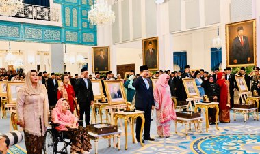 Presiden Prabowo Subianto menganugerahkan gelar Pahlawan Nasional kepada sepuluh tokoh