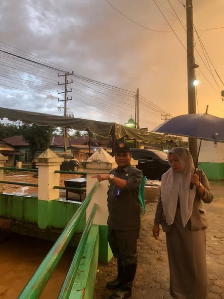 WALI KOTA PADANGSIDIMPUAN TINJAU LOKASI BANJIR DI DESA GOTI, AIR KEMBALI NAIK AKIBAT HUJAN