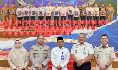 Wali Kota Padangsidimpuan Hadiri Penyampaian Opini Ombudsman RI 2025