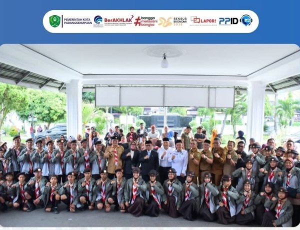 Wali Kota Padangsidimpuan Lepas Kontingen Pramuka Menuju Jambore Daerah Sumatera Utara 2026   