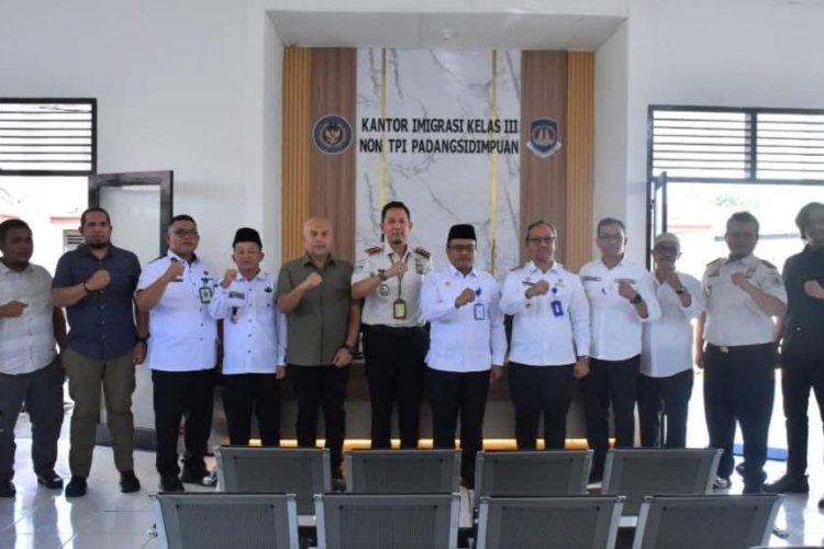 Tak Perlu Lagi ke Luar Daerah! Wali Kota Resmikan Operasional Kantor Imigrasi Padangsidimpuan, Layanan Paspor Kini Hadir Lebih Dekat
