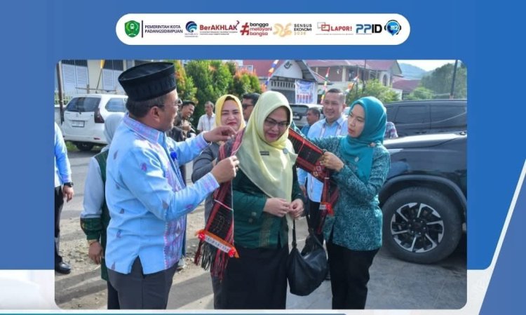 Monitoring UP2K PKK Perkuat UMKM Padangsidimpuan, Pemko Luncurkan Internet Gratis di Taman Kota Saat Kunjungan Tim Monitoring Provinsi Sumatera Utara 