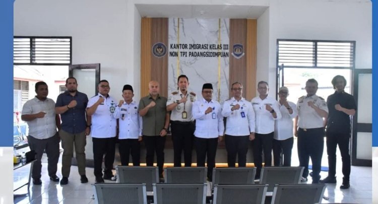 Tak Perlu Lagi ke Luar Daerah! Wali Kota Resmikan Operasional Kantor Imigrasi Padangsidimpuan, Layanan Paspor Kini Hadir Lebih Dekat