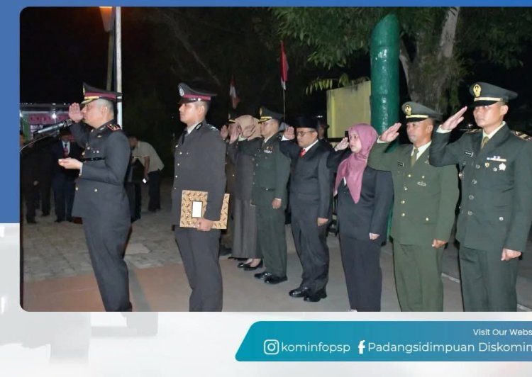 Malam Renungan Suci, Kapolres Padangsidimpuan Pimpin Apel Kehormatan dan Penghormatan bagi Pahlawan     